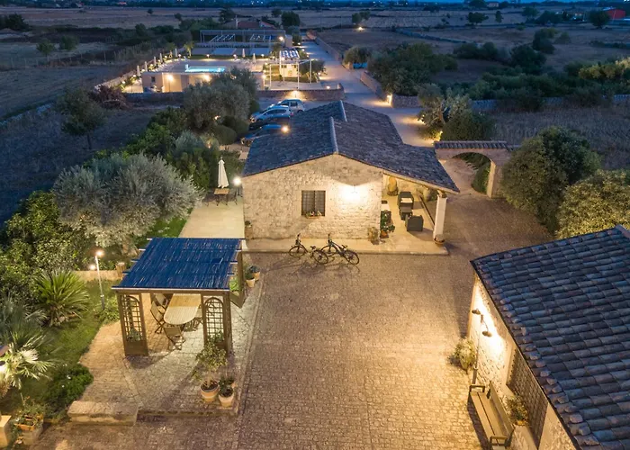 לינה וארוחת בוקר Borgo Monachella רגוזה