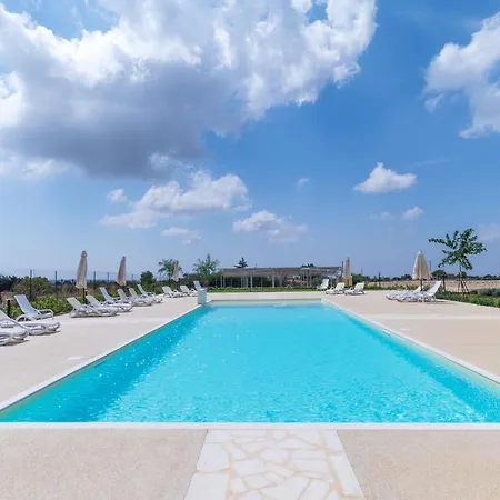 Borgo Monachella Bed & Breakfast 3*