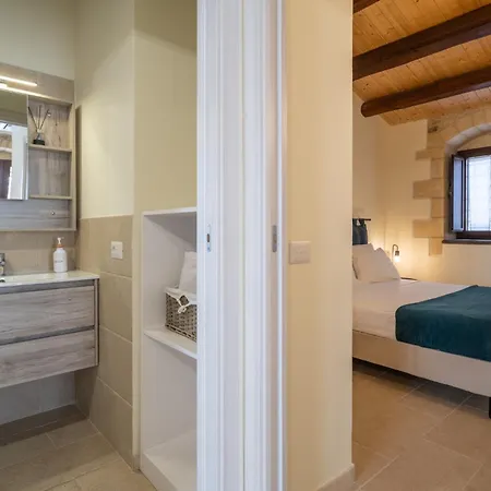 Borgo Monachella Bed & Breakfast 3*